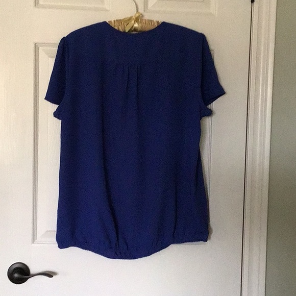 Woman’s royal blue blouse - Picture 2 of 6